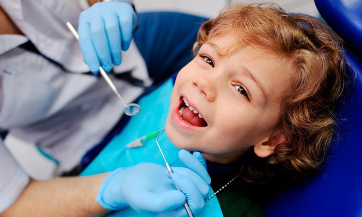 Problema al hablar en los niños: ¿tiene relación con los dientes?